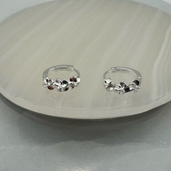 2/$30 Genuine 925 Sterling Silver Floral Hoop Earrings - Picture 2 of 9